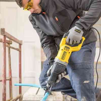 Сабельная пила Stanley FatMax, 900 Вт, 0 - 3200 ход/мин, величина хода 28 мм, 3.5 кг (FME360) Винница