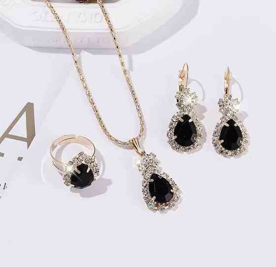 Подарочный набор для женщин Косичка наручные часы кольцо ожерелье и серьги без коробки черный Киев