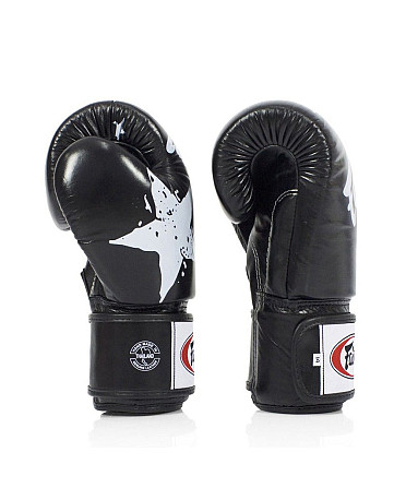 Боксерські рукавиці Fairtex BGV1 Nation Print Black 14 унцій (бинти в комплекті) Каменское - изображение 5