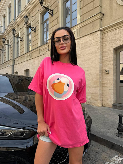 Жіноча подовжена оверсайз футболка з милим принтом турецький кулір Одеса - фото 1