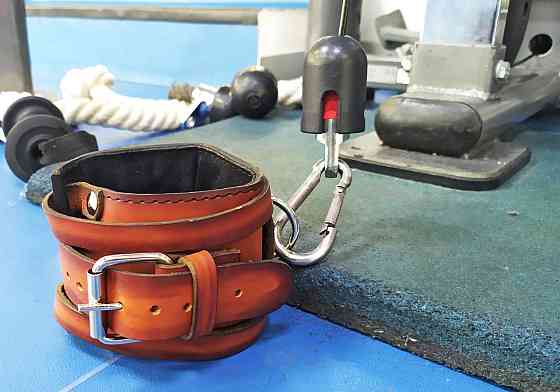 EasyFit Манжета EasyFit F8 коричнева для тяги на тренажері (шкіра) Київ