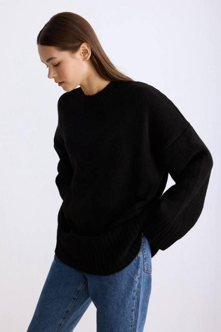 Женский уютный оверсайз свитер машинная вязка Одесса - изображение 4