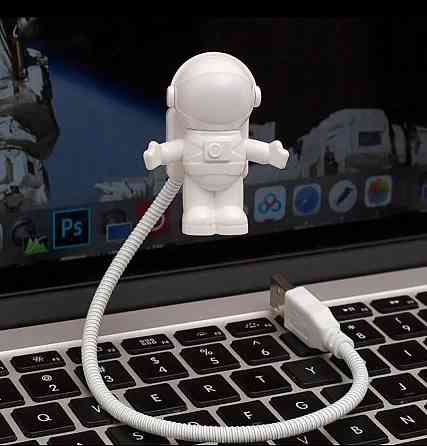 Космонавт Мини USB LEDподсветка-лампа для ноутбука и компьютера (ночник) Киев