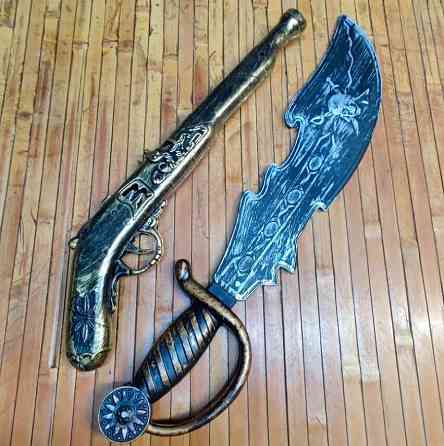 Набір пірата пластиковий: Шабля з черепом 46 см + пістоль 40 см (звук) Київ