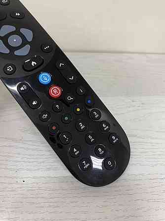 Б/В Голосовий пульт дистанційного керування Sky Q оригінальний, універсальний ІЧ-пульт, голосовий пошук Київ