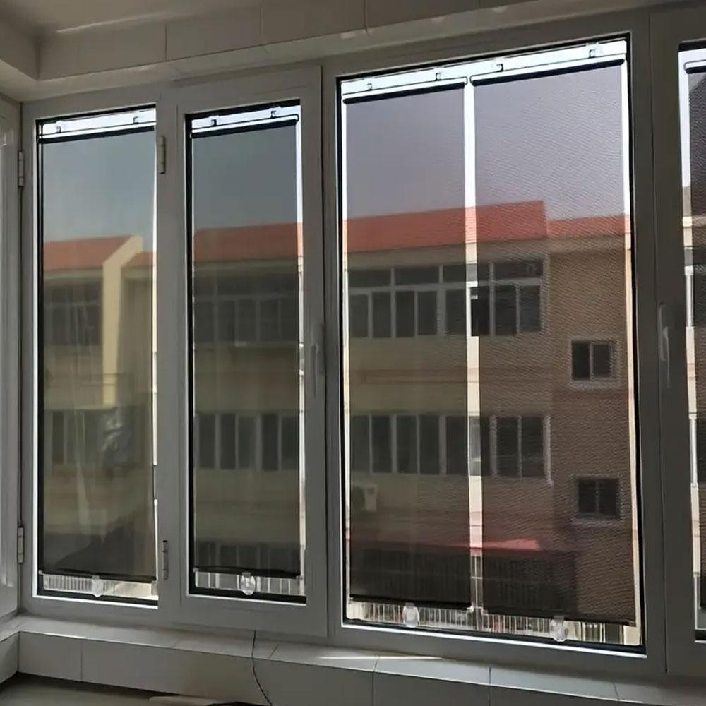 Рулонна сонцезахисна шторка на вікно 125х58см, Чорна / Рулонна штора від сонця на пластикові вікна Київ - фото 3