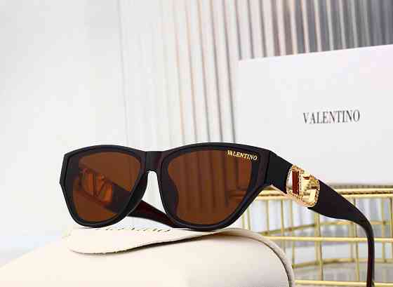 Женские солнцезащитные очки Valentino (22051) brown Киев