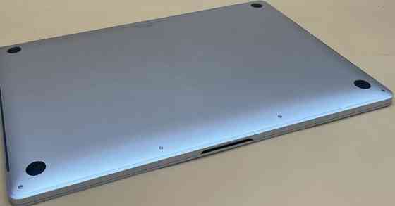 Macbook pro 16 2019 i9 32gb amd 5600 4tb памяти 85 циклов батарея. Киев