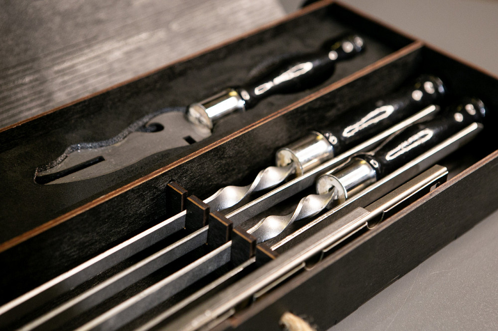 Шампури подарункові набір бокс для пікніка гриля та барбекю Оригінальні Віп подарунки на день народження татові, хлопцю, Тернопіль - фото 5