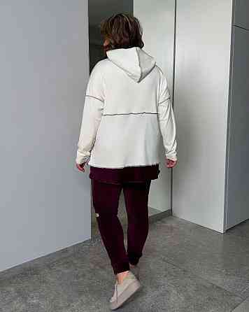 Женский стильный повседневный костюм из качественного велюра Бежевый, 60/64 Одесса