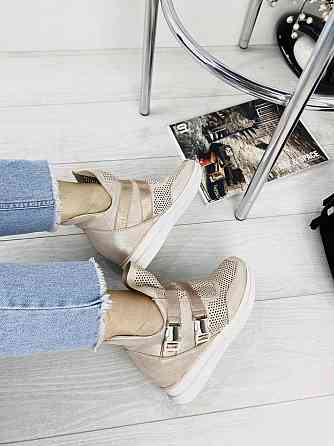 Marko Снікерси жіночі DE MARKO 7001 пудра (весна-літо, шкіра натуральна) (3168) лише 35р. Коломия