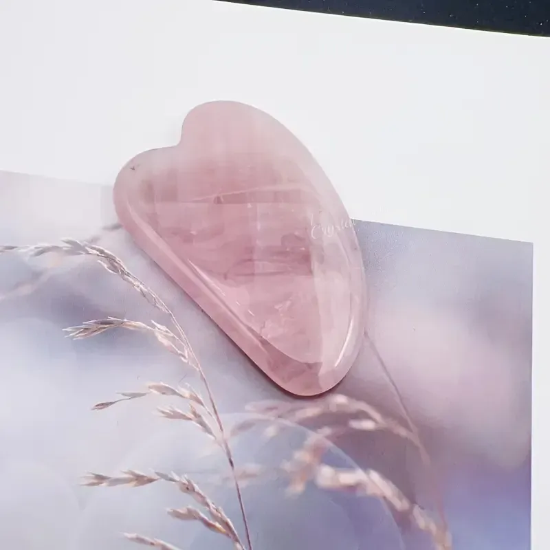 Акупунктурний масажер гуаша з рожевого кварцу у формі серця, 6.3 см. Київ - фото 3