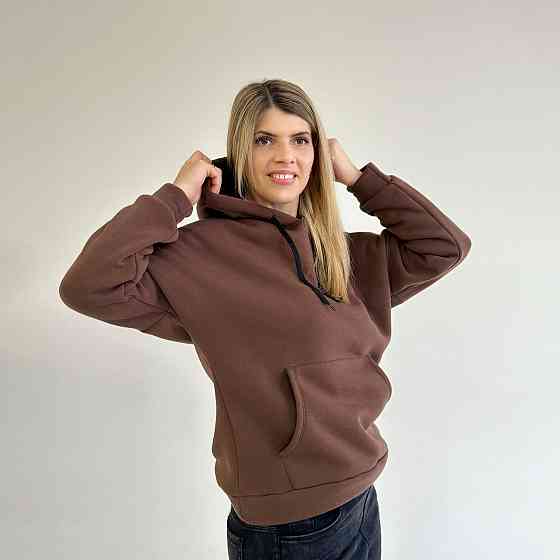 Однотонный батник с капюшоном 