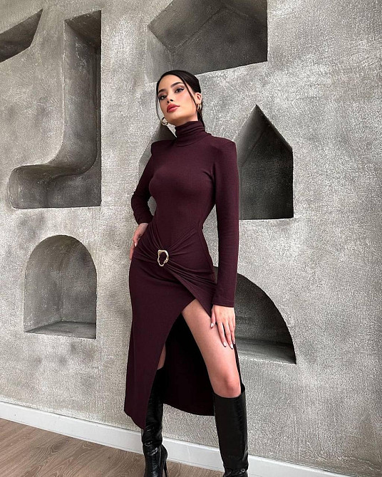 Жіноче елегантне романтичне максіплаття гольф із плічками та розрізом на ніжці Марсал, 42/44 Одеса - фото 1