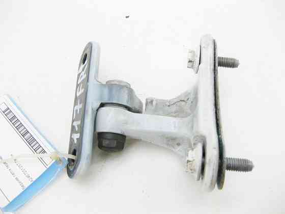 Mercedes-Benz  A2467201237 Верхня петля передніх правих дверей CLA Shooting Brake X117 CLA C117 GLA X156 A-class W176 B-class W242 B-class W246 Одеса