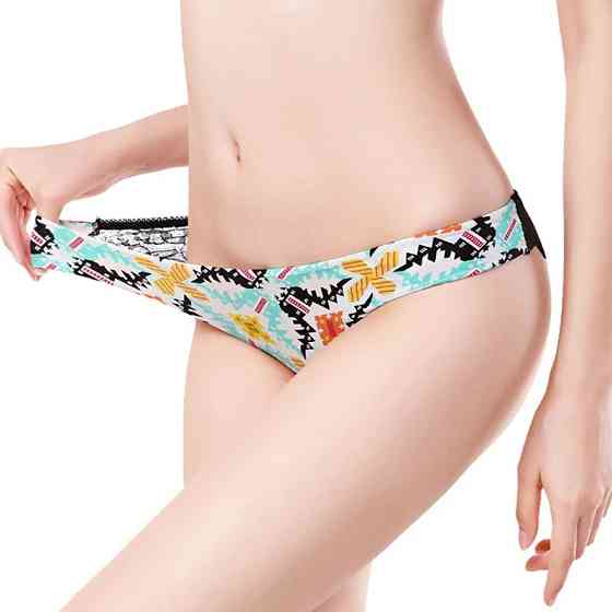 Трусики бесшовные женские с кружевом 3 штуки 42 леопардовый Киев