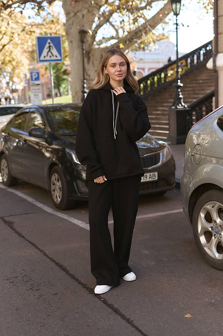 Жіночий теплий костюм двойка вільного крою тринитка на флісі Чорний Одеса - фото 9