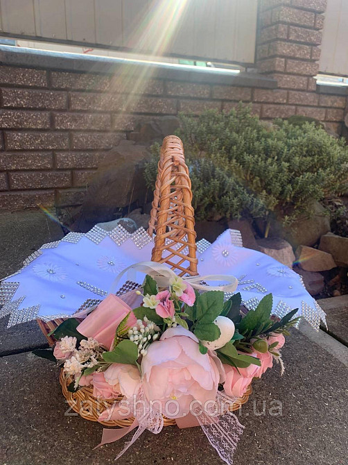Корзина плетеная на Паску с украшением Киев - изображение 1