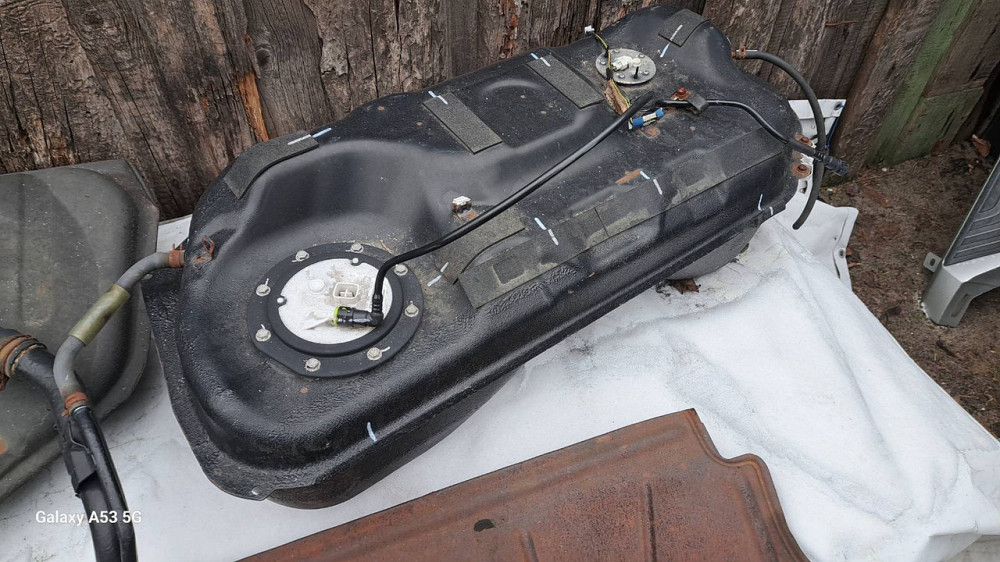 Бензобак в сборе с насосом на BYD F3 2006–2015 Киев - изображение 2