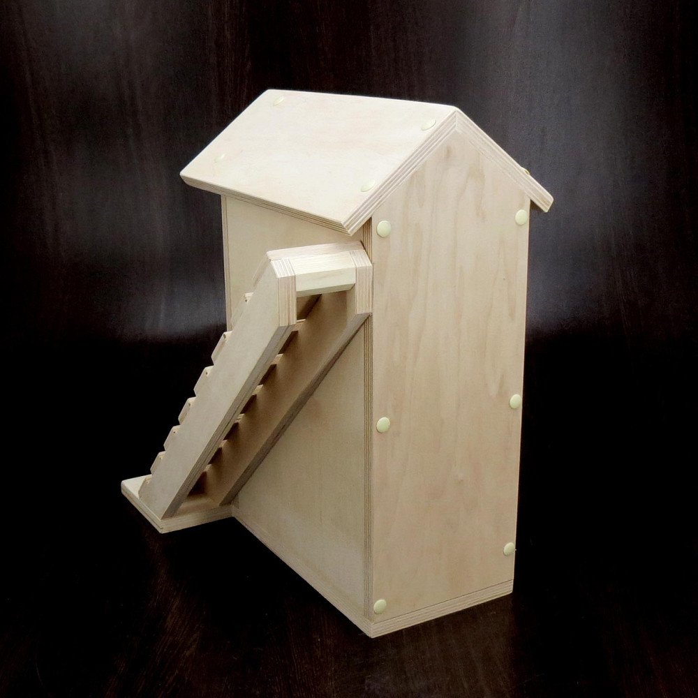 Домик для белок 