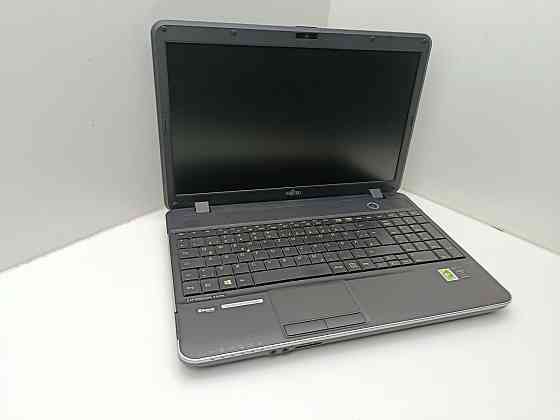 Ноутбук Fujitsu LifeBook A512 Pentium 2020m\4\0\ АКБ+ (товар вживаний) Луцьк