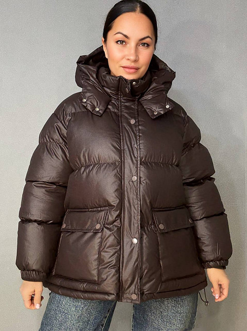 Куртка жіноча A-N 30046 глянцева пуффер подовжена з капюшоном S-M, коричневий, SM Київ - фото 9
