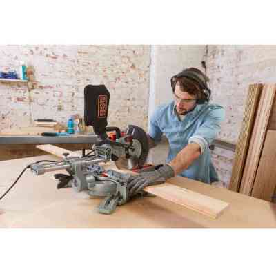 Торцювальна пила Black&amp;Decker 1600 Вт, диск 216х30 мм, 4800 об/хв, XPS, вага 12 кг (BES700) Вінниця