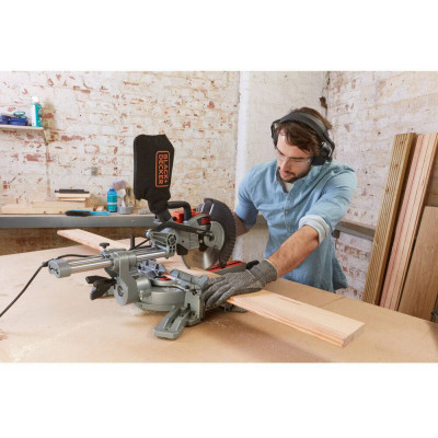 Торцовочная пила Black&Decker 1600 Вт, диск 216х30 мм, 4800 об/мин, XPS, вес 12 кг (BES700) Винница - изображение 4