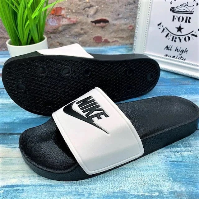 Шльопанці Тапочки Nike Сланці Чорні Білі Жіночі Найк (розміри: 36,37) Дніпро - фото 1