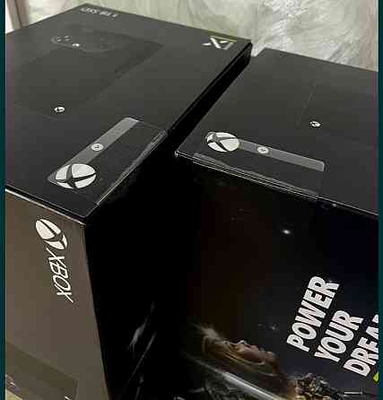 Стационарная игровая Приставка: Microsoft Xbox Series X 1TB Киев