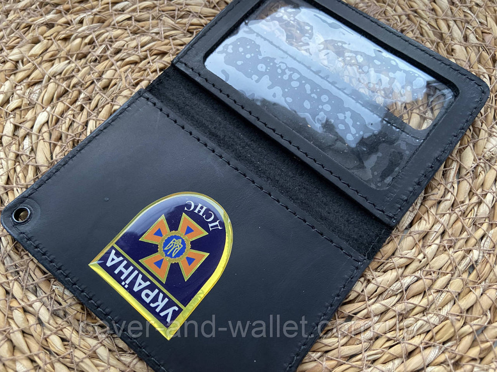 Обкладинка ДСНС із пластиковим шевроном із вінтажної шкіри чорного кольору P_Leather Київ - фото 10