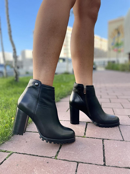 Жіночі черевики VELONY чорні натуральна шкіра висота 10см каблук 8см (6113-W405) Коломыя - изображение 3