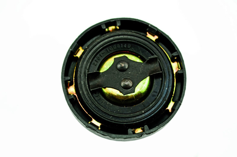 Крышка горловины 2108-2115 пластик маслозаливной Мукачево - изображение 1