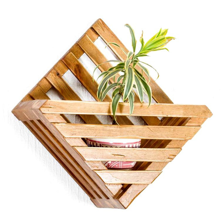 Полка настенная для цветов 