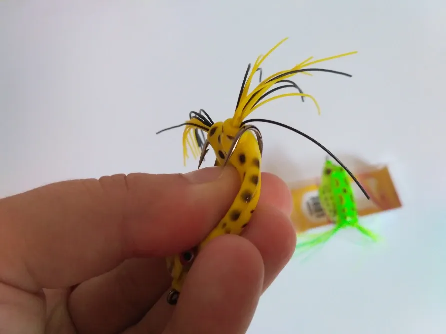 Лягушка незацепляйка на щуку с хвостиком 7 гр Киев - изображение 8