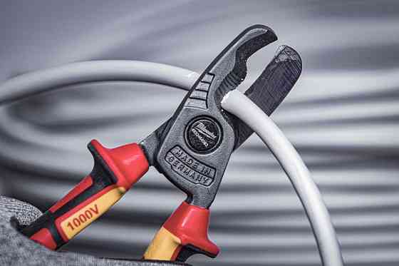 Кабелеріз VDE діелектричний MILWAUKEE, 210мм Одеса