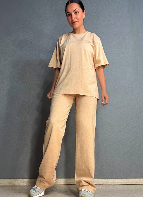 Костюм женский CAPPITONE 101183 с надписью футболка оверсайз и брюки палаццо капучино, капучино, L Киев - изображение 11