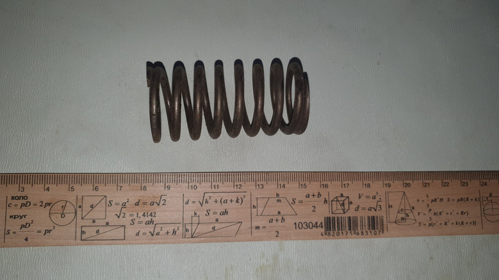 Пружина стиснення 31.6х63х3.5 мм. СССР. Харків - фото 1