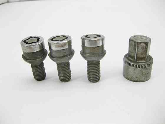 Mercedes-Benz  B66470153 Комплект секретних ступичних болтів M12 x 1.5 x 21 мм C-Class W203 CLK C208 SLK R170 R171 Одесса