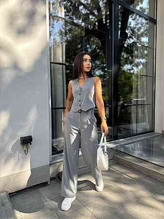 Женский брючный костюм двойка: жилет и брюки турецкая костюмка Одесса