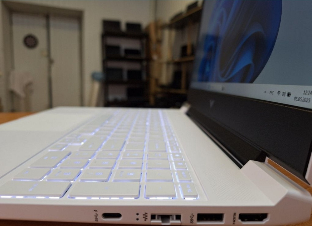 Ноутбук HP Victus 15.6" Full HD IPS LED Display 250 nits Київ - фото 4