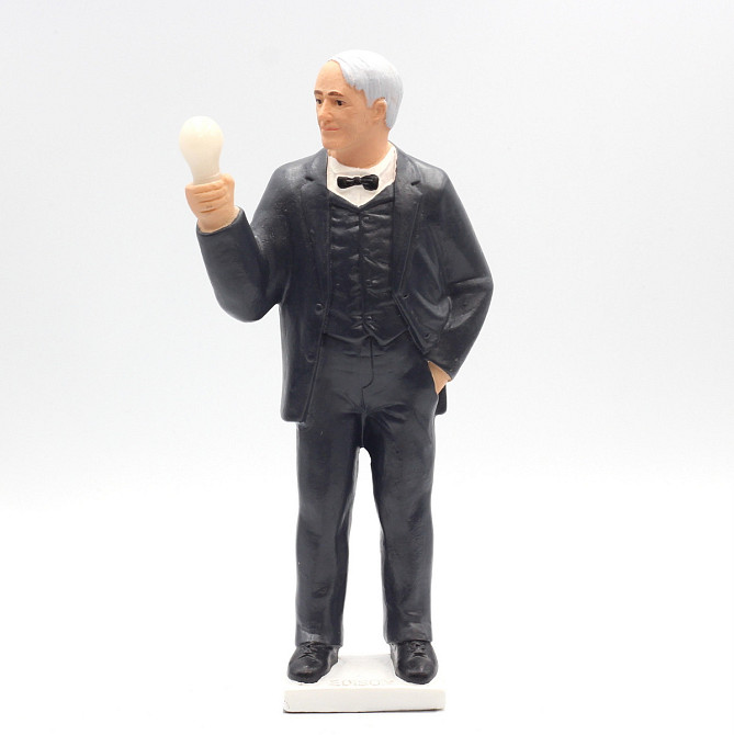 Фігурка Лампа Едісона із сонячною панеллю 18 см Рівне - фото 1