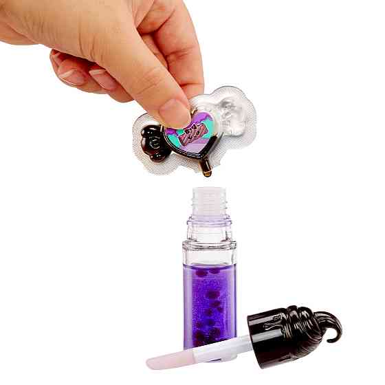 Ігровий набір з лялькою та блиском для губ Yummiland SS – Блейк Лікоріс Дніпро