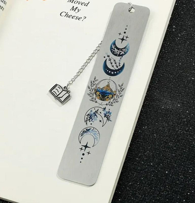 Винтажная металлическая закладка с гравировкой 