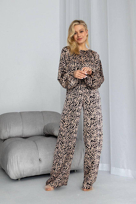 Жіночий костюм із шовку Армані Бежевий S Харків - фото 1