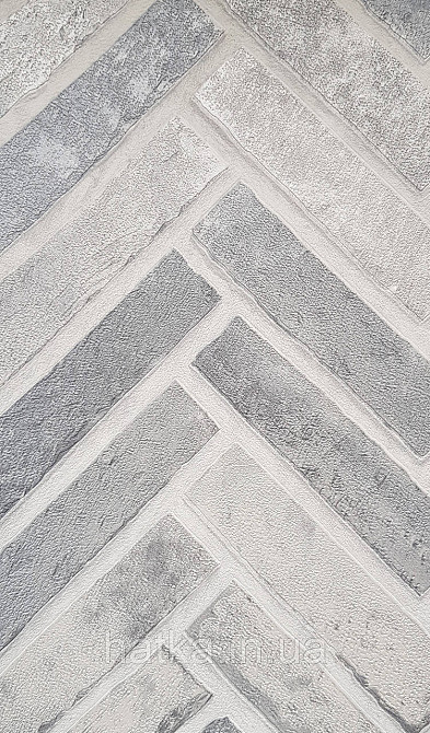 Шпалери вінілові на флізеліні AdaWall Roka 1.06х10 під паркет ялинкою структурні сірі срібло 23105-2 Київ - фото 1