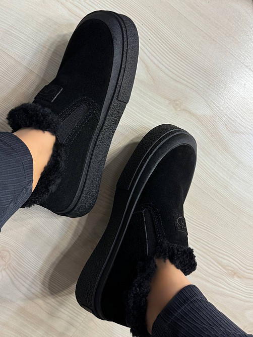 Ботинки женские Hengji 660-1 замшевые кеды на меху черные, 40, 25 см Киев - изображение 4