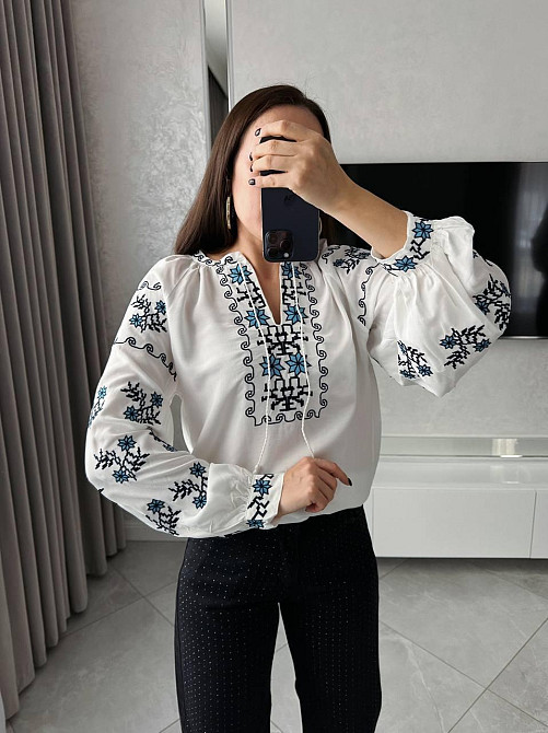 Женская современная вышиванка с растительными мотивами 80% хлопок, 20% полиэстер 44 Одесса - изображение 3