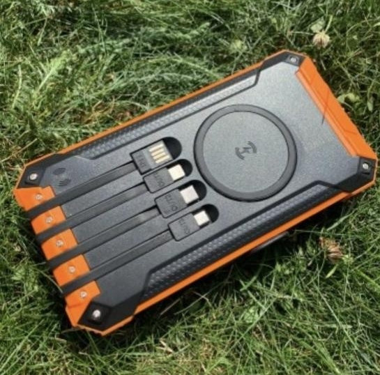 Powerbank із вбудованою сонячною панеллю 20000 мАг 6xUSB Факел Вінниця - фото 2