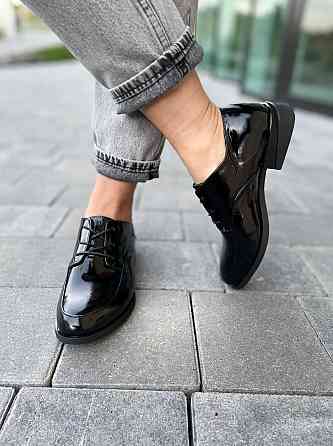 Виконт Туфлі жіночі VIKONT 70-47-42 чорні (весна-осінь, шкіра лакована) (4796) Коломия